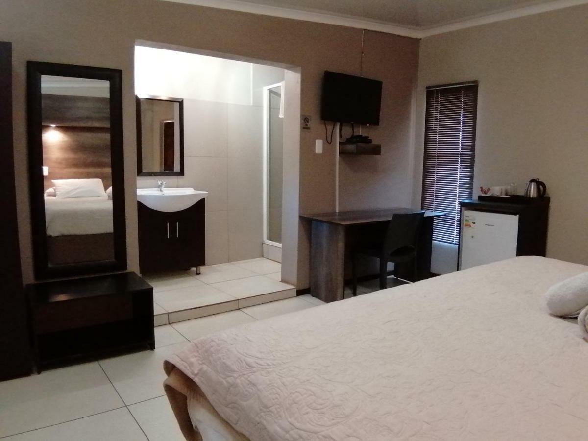Goedehoop Guesthouse Zeerust Εξωτερικό φωτογραφία